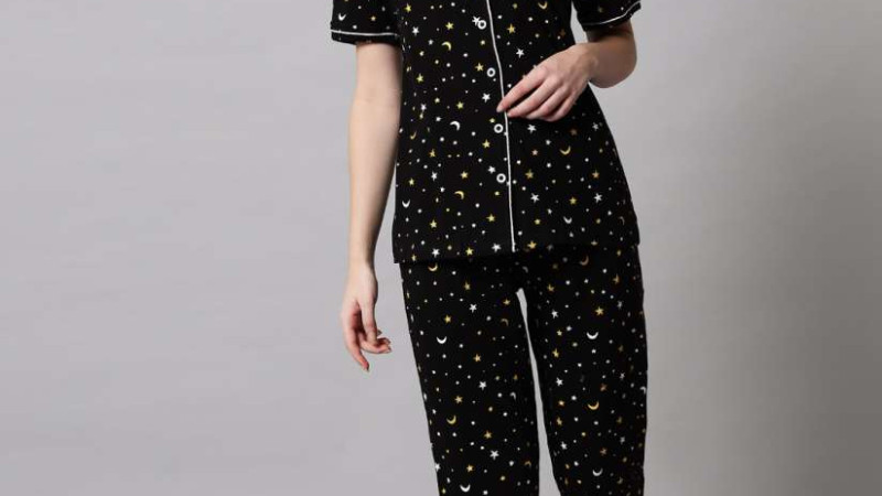 The Psychology of Nightwear: How Comfort and Fabric Lift Sleep for Women